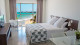 Ritz Suítes - O destaque fica por conta do apartamento Life Frente Mar, de 33 m² com vista para o mar e cozinha compacta.