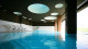 Memmo Baleeira - O bom gosto do design contemporâneo, presente até na piscina coberta