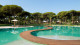 Viva Marinha - Aproveite da piscina apreciando um vinho branco e os tradicionais pinheiros da costa portuguesa