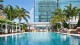 Conrad Miami - À beira da piscina do Conrad somente o sol de Miami esquentará sua cabeça!