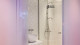 ORiginal Hotel Paris - Com luzes, espelhos, cores claras e muito bom gosto!