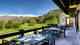 Arelauquen Lodge - O cenário complementa o requinte do Restaurante Epic, que também oferece as demais refeições com custo à parte.