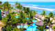 Arraial d'Ajuda Eco Resort - A começar pela diversão, são quatro piscinas no total! Uma delas tem 700 m² e tem vista para o mar.