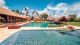 Asenza Beach Resort - Com duas piscinas, uma infantil e uma adulto, a diversão aquática também é garantida.