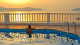 Athina Suites - E que tal beber um drinque à beira da piscina e admirar o inconfundível pôr do sol de Santorini? 