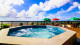Atlântico Praia Hotel - Além do bar, tem ofurô logo ao lado da piscina, ideal para momentos de mais tranquilidade. 