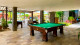 Búzios Beach Resort - Já para os maiores, o salão de jogos conta com mesa de sinuca, pebolim e ping pong.