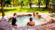 Barretos Country Resort - Já para relaxar, há ofurôs de pedra com hidromassagem e sauna úmida, além de serviço de massagem com custo à parte.