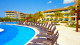 BlueBay Grand Esmeralda - Curta uma das 3 piscinas de mais de 2.000 m2 do resort ... Cada uma tem um espaço para a criançada.