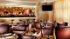 Bourbon Santos Hotel - E para drinks e petiscos, que tal o First Bar? Ele é aberto também ao público geral.