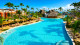 Breathless Punta Cana - São quatro piscinas, quadras, esportes náuticos como snorkeling, windsurf e caiaque, aulas de dança e mais.