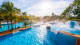 Amigo Secreto - Ele vai adorar nadar nas piscinas do Blue Tree Lins, a maior piscina termal da hotelaria brasileira.