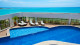 Best Western Maceió - Além do café da manhã, o lazer também está garantido! A piscina possui vista privilegiada para a praia.