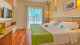 Cana Brava Resort - Destaque para a Suíte Family, que além de acomodar quatro pessoas, possui varanda com rede, sala de estar e minicopa.