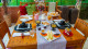 Pousada Carícia do Vento - As delícias do buffet são servidas no restaurante ou, se preferir, mediante custo à parte em sua acomodação. 