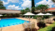 Carlton Suítes Limeira - O primeiro destaque da infraestrutura do hotel são as piscinas ao ar livre, de uso adulto e infantil.