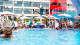 Cassino All-Inclusive Resort - Já quando o assunto é lazer, a primeira parada são as três piscinas climatizadas.