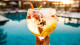 Celi Hotel Aracaju - O bar localizado na área da piscina é ideal para apreciar bons drinks ou outros tipos de bebidas.