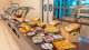 Comfort Suítes Vitória - Os dias se iniciam com o buffet de café da manhã incluso na tarifa, servido no restaurante do hotel.