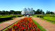 Rockefeller by Slaviero - Já a 2 km está o Jardim Botânico! Sua estufa, inspirada no Palácio de Cristal londrino, é cartão-postal local.
