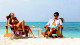 Decameron Isleño - E na praia de Rocky Cay, a cerca de 6 km, o resort oferece um clube com serviço de bar, espreguiçadeiras, etc.