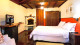 Esquilo Hotel & Chalés - Ele possui 20 m² e oferece lareira, amenities, TV LCD, frigobar e secador de cabelo.