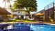 Flor De Lis Exclusive Hotel -  Com o intuito de proporcionar bem-estar, o hotel dispõe de piscina com hidromassagem com vista para o mar.