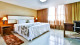 Premium Goiânia - Finalizando as comodidades, a opção de acomodação no apartamento Luxo dispõe de 30 m², TV, AV e frigobar.