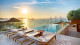 Hilton Copacabana - A piscina ao ar livre está instalada na cobertura do hotel e tem vista privilegiada da praia.