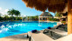 Iberostar Paraiso Del Mar - A área de lazer encanta à primeira vista, com piscina ao ar livre de mil metros de comprimento.