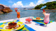 Ilha do Papagaio - Ele serve drinks, petiscos, sanduíches, frutos do mar e pratos da culinária internacional.