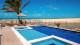 Jangadeiro Praia Hotel - Tem ainda mais duas piscinas, uma delas com jacuzzi, playground, quadras esportivas e salão de jogos.