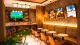 JL Hotel by Bourbon - As delícias continuam no KW Bar, no lobby, com menu de drinks, cervejas e vinhos, e também no coffee shop.