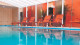 Laguna Tourist Hotel - Relaxe com um drink à beira da piscina...
