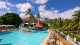 Las Americas Casa de Playa - No hotel, o lazer embaixo d'água segue para as piscinas. Ao total, são seis opções!