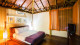 Legian Villa Hotel - O rústico e o moderno se misturam nos confortáveis bangalôs.