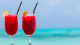 Manary Praia Hotel - Tudo isso se torna ainda melhor na companhia de um drink. Escolha o preferido no bar da piscina! 