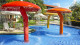 Marulhos Suites Resort - Pegue um bronze à beira da piscina enquanto as crianças se refrescam.