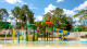 Novotel Itu Golf & Resort - Já os pequenos têm lugar cativo no parque aquático infantil, com duas piscinas, balde maluco, escorregador e mais.