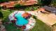 Araras Eco Lodge - Já para refrescar e relaxar, a infraestrutura conta com uma piscina climatizada com bar molhado.