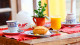 Pousada Bernúncia - Ao amanhecer, o café da manhã é servido em estilo buffet, assim como o chá da tarde. Ambos estão inclusos na tarifa!