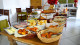 Pousada Bucaneiro - Para aproveitar com muita energia e disposição, o café da manhã servido em estilo buffet está incluso na tarifa!