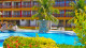 Hotel Praia Dourada Maragogi - Depois, é só relaxar à beira da piscina, que conta com um bar molhado para servir os hóspedes.