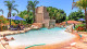 Recanto Alvorada Eco Resort - Por lá acontecem também atividades para adultos e crianças como hidroginástica e jogos na piscina.
