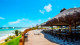 Rifóles Praia Hotel Resort - As refeições, incluindo jantares temáticos, são servidas em dois restaurantes com vista para a praia.