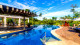 Rio Quente - Cristal Resort - Para dar início à diversão, tem piscina aquecida de borda infinita para uso adulto e infantil.