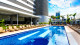 Riu Plaza Panama - E por falar nela, a piscina está ao ar livre, rodeada por espreguiçadeiras! Ideais para colocar o bronzeado em dia.