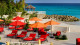 Ocean Two Resort - Descanse nas luxuosas poltronas à beira-mar, com um bom drinque a base de rum!