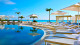 Sandos Cancun Lifestyle - Na sua infraestrutura, destacam-se as três piscinas de borda infinita.
