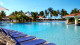 Sauípe Premium Brisa - Não acaba aí! O acesso ao Sauípe Resorts, onde há mais piscinas, restaurantes nas áreas das piscinas e bares, é livre.